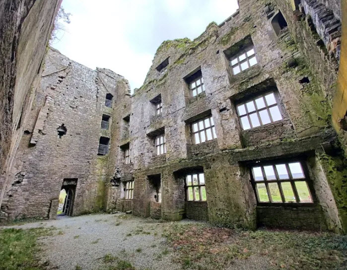Leamenah Castle Ruins, Republic of Ireland, Ireland